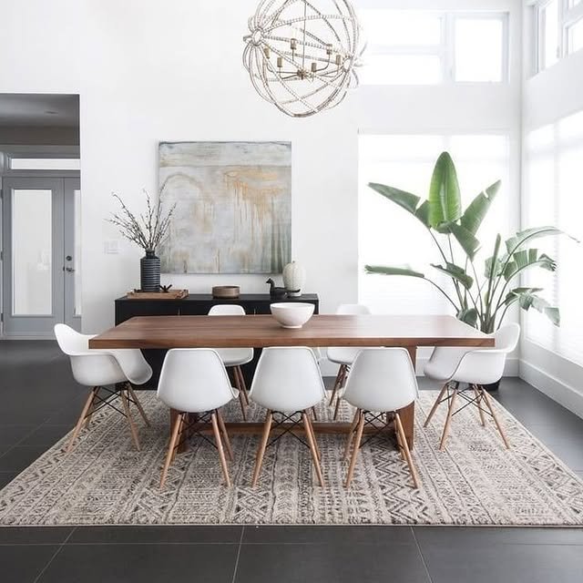 Functional and Chic Dining Room Cabinets