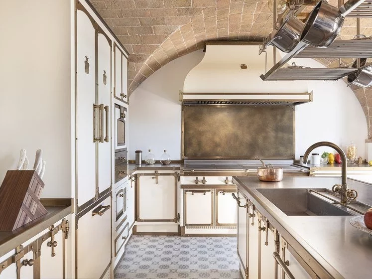 The Ultimate Guide to Modern Transitional Kitchen Decor
